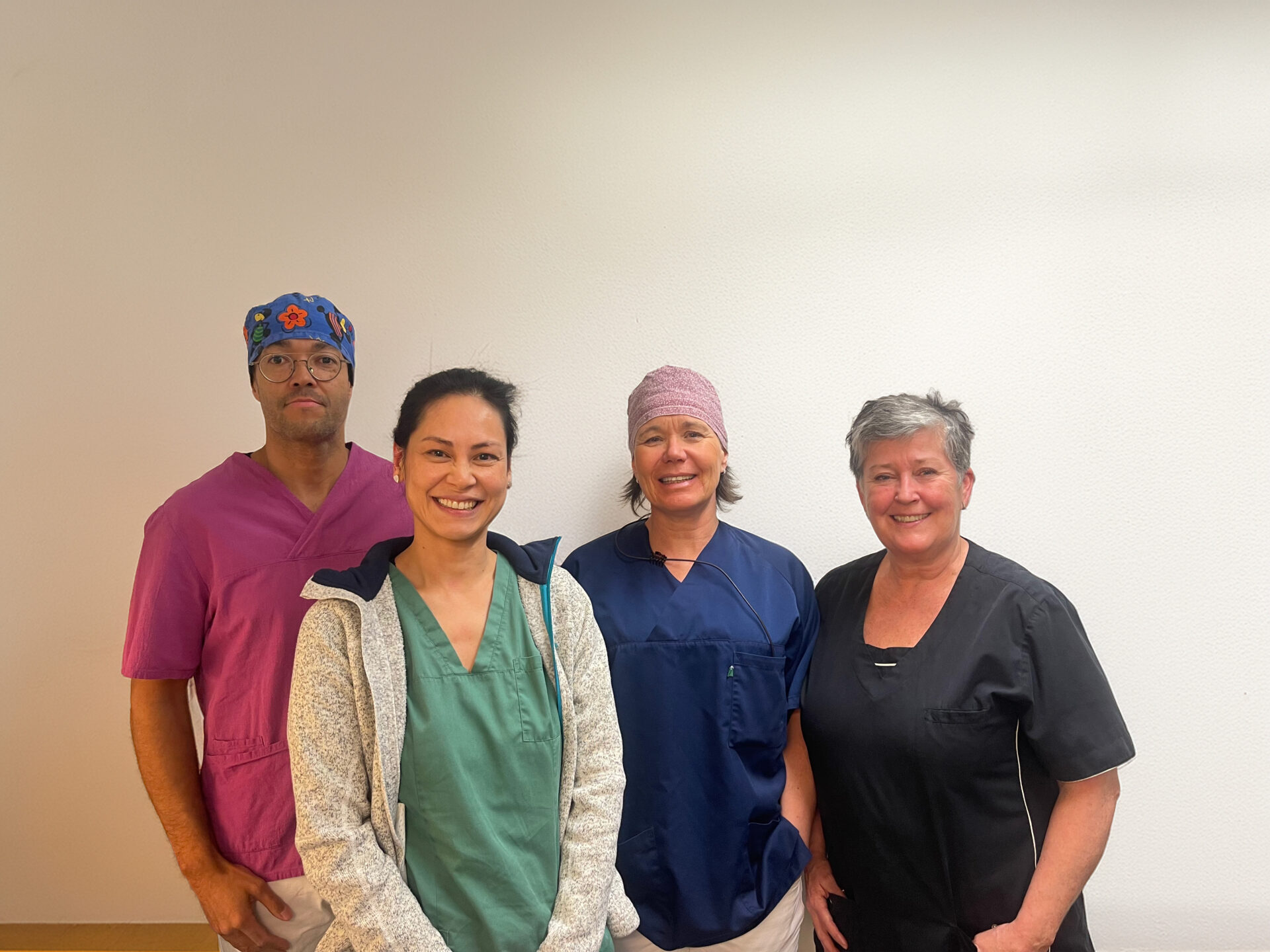 Foto av de 4 ansatte hos Midtbyen tannklinikk som nå blir en del av Ty